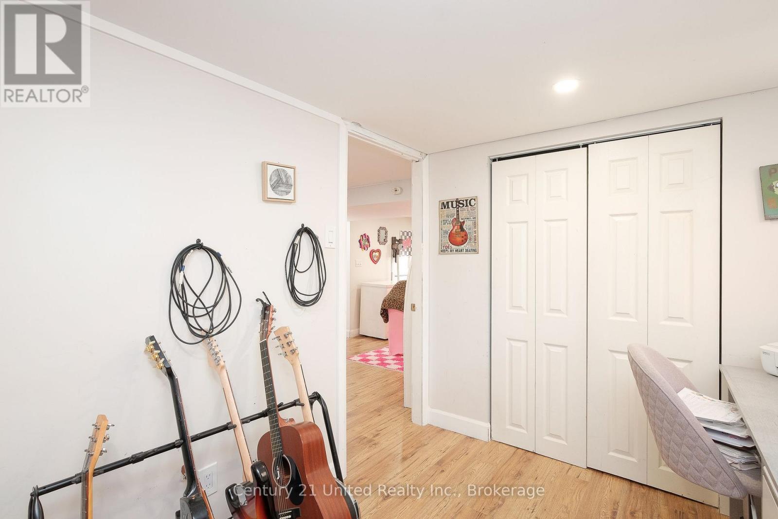 257 Riverview Heights Property Photo 24