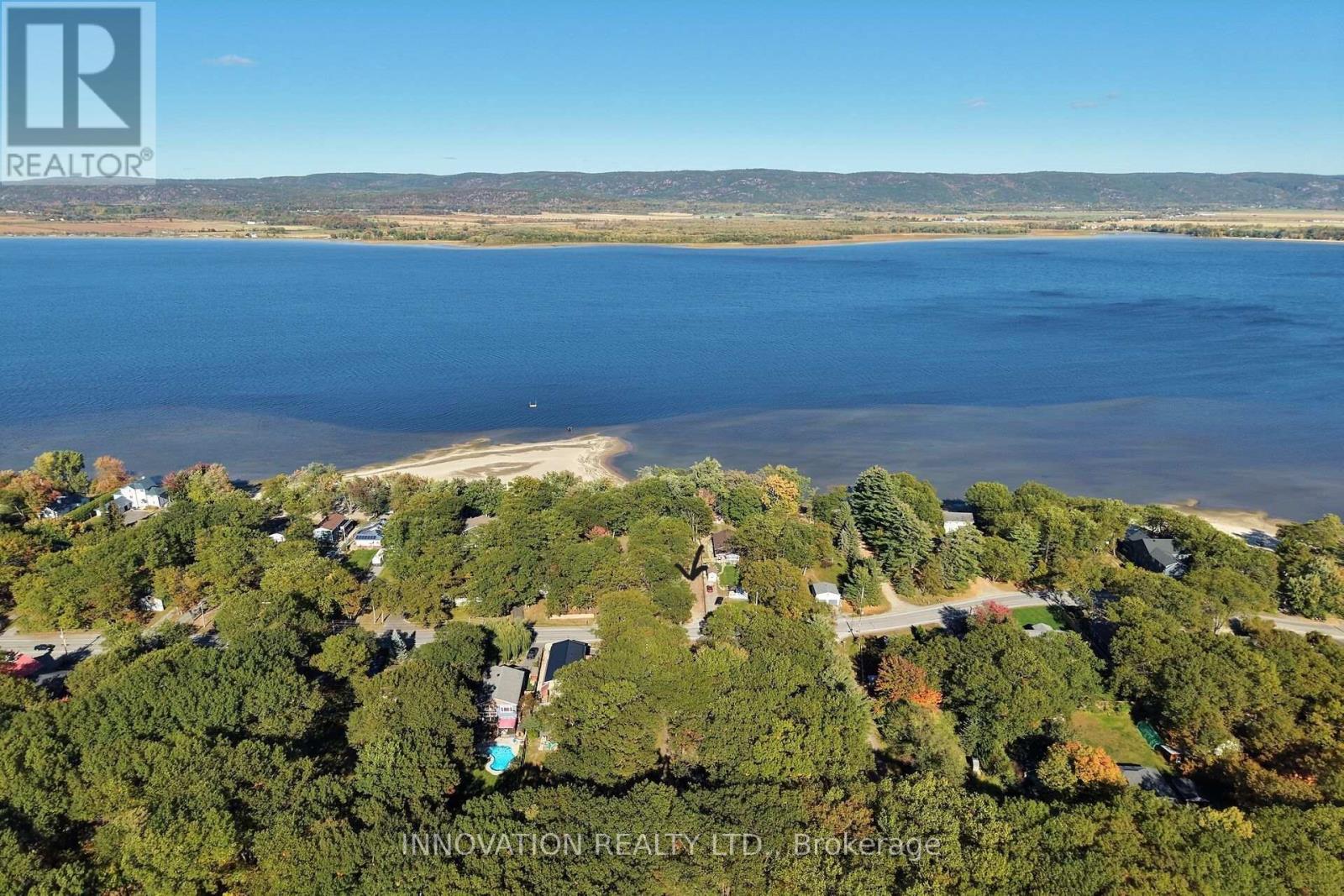 628 Bayview Drive Property Photo 1