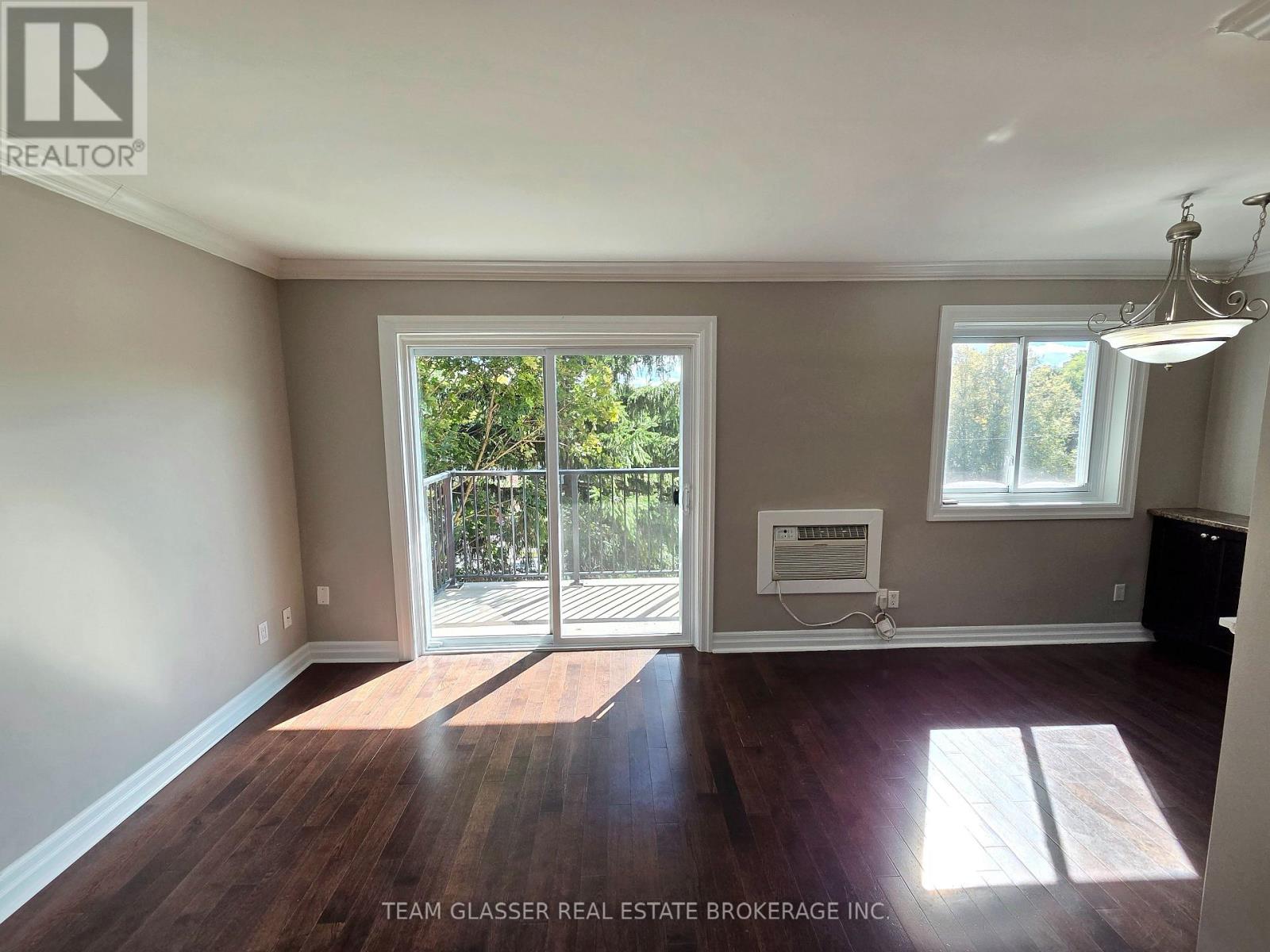 505 - 570 William Street Property Photo 5