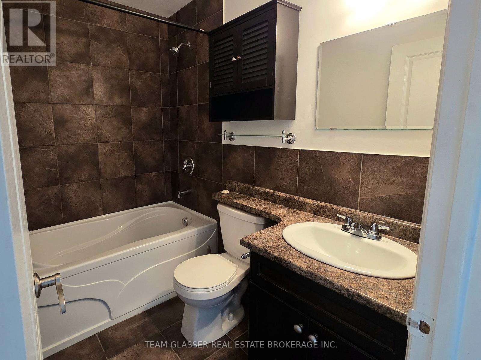 505 - 570 William Street Property Photo 20