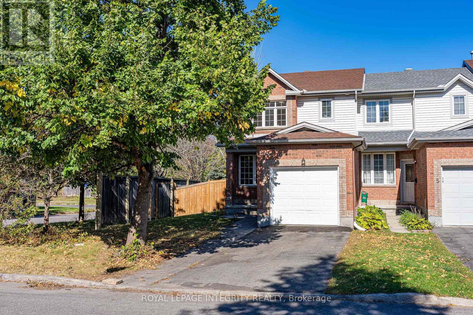 3 Binbury Way Property Photo 2