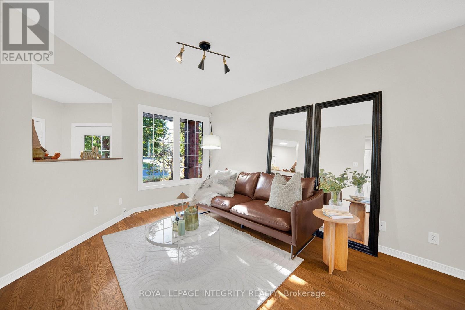 3 Binbury Way Property Photo 5