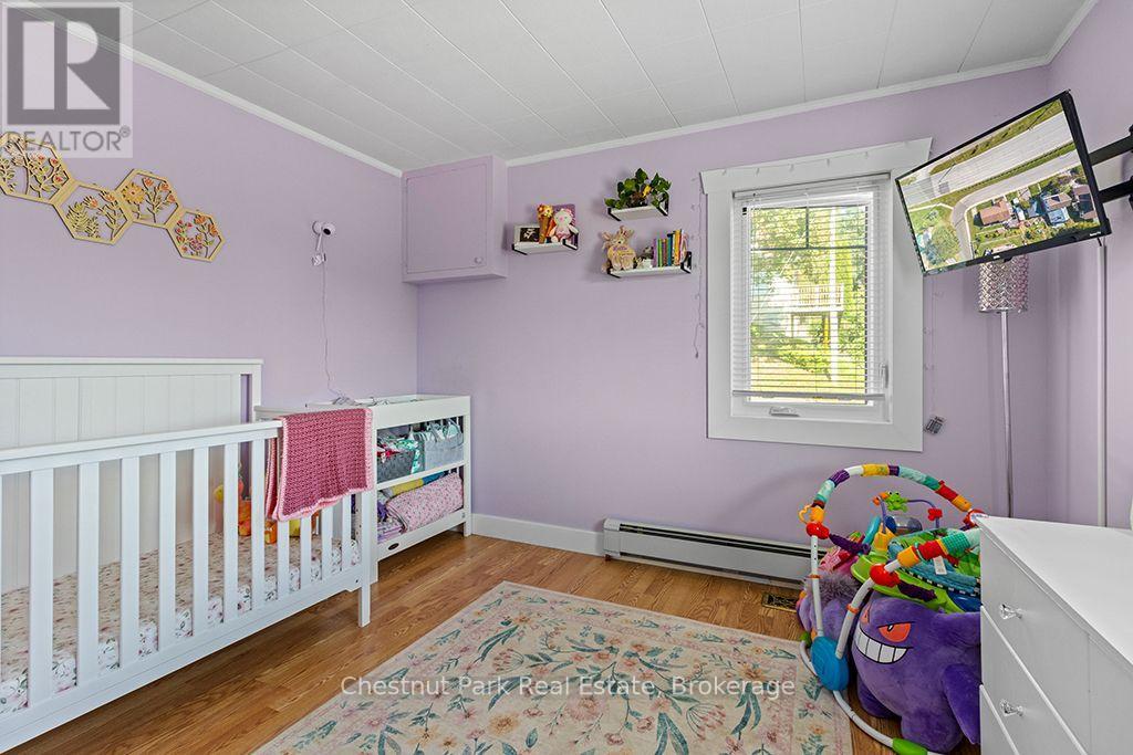 2096 3rd Avenue W Property Photo 27