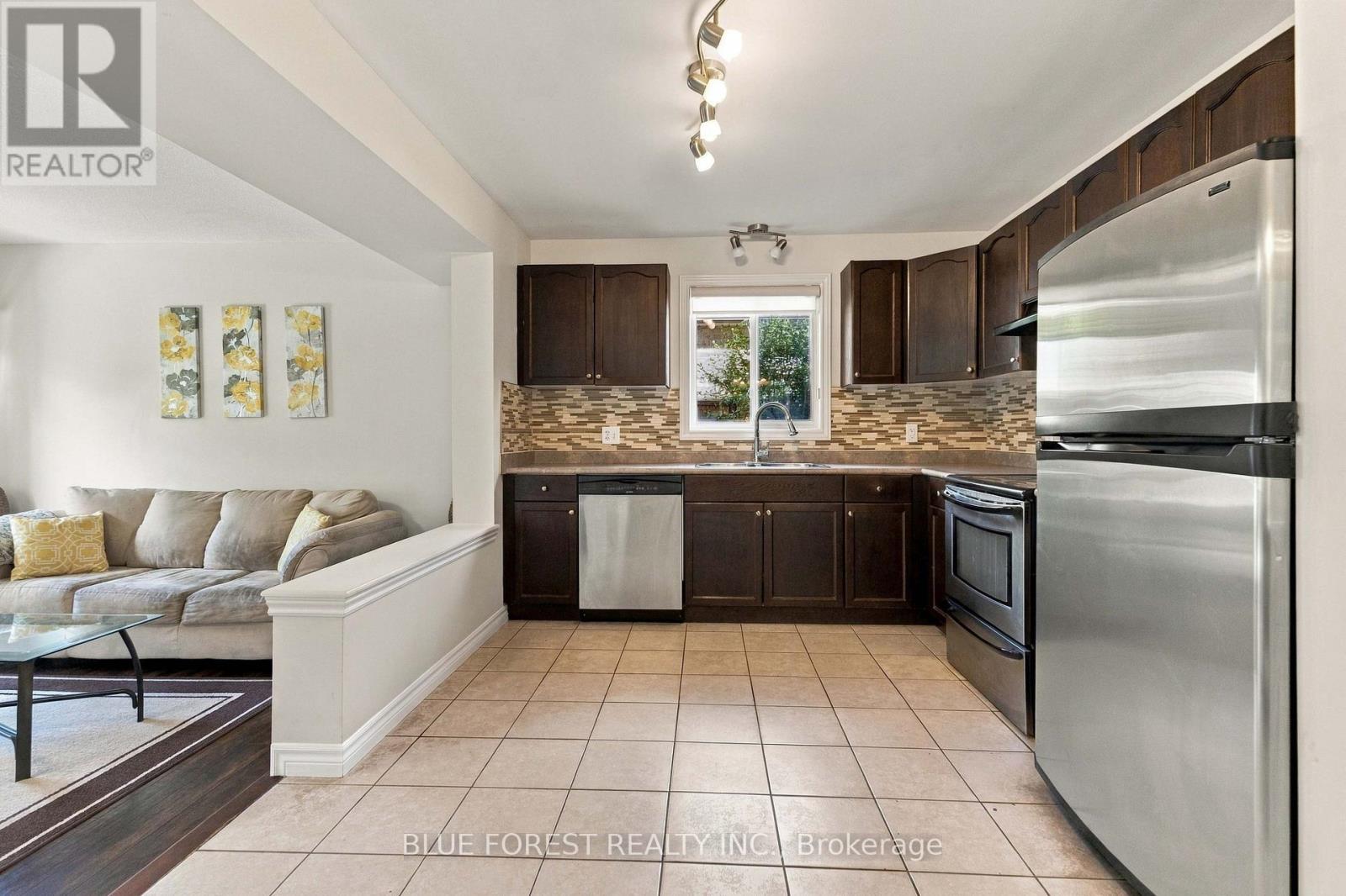 3224 Meadowgate Boulevard Property Photo 6