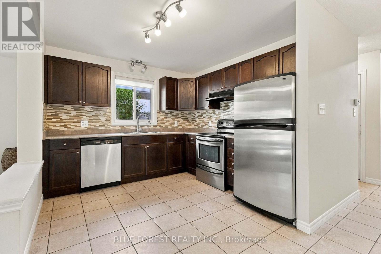 3224 Meadowgate Boulevard Property Photo 7