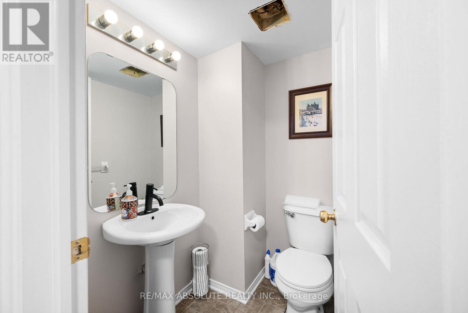 908 Longfields Drive Property Photo 10