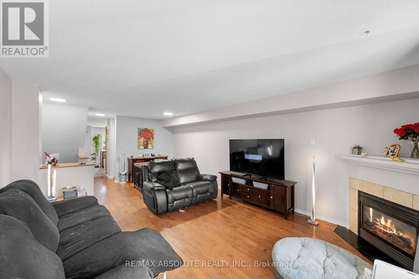 908 Longfields Drive Property Photo 15