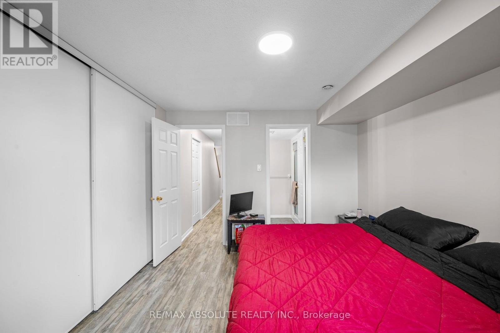 908 Longfields Drive Property Photo 18