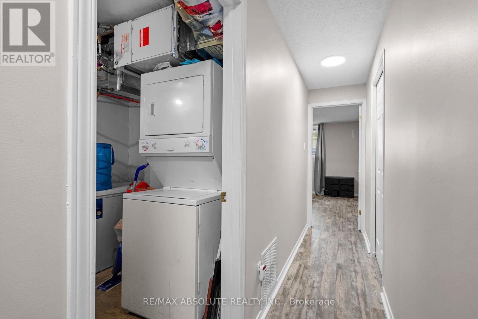 908 Longfields Drive Property Photo 25