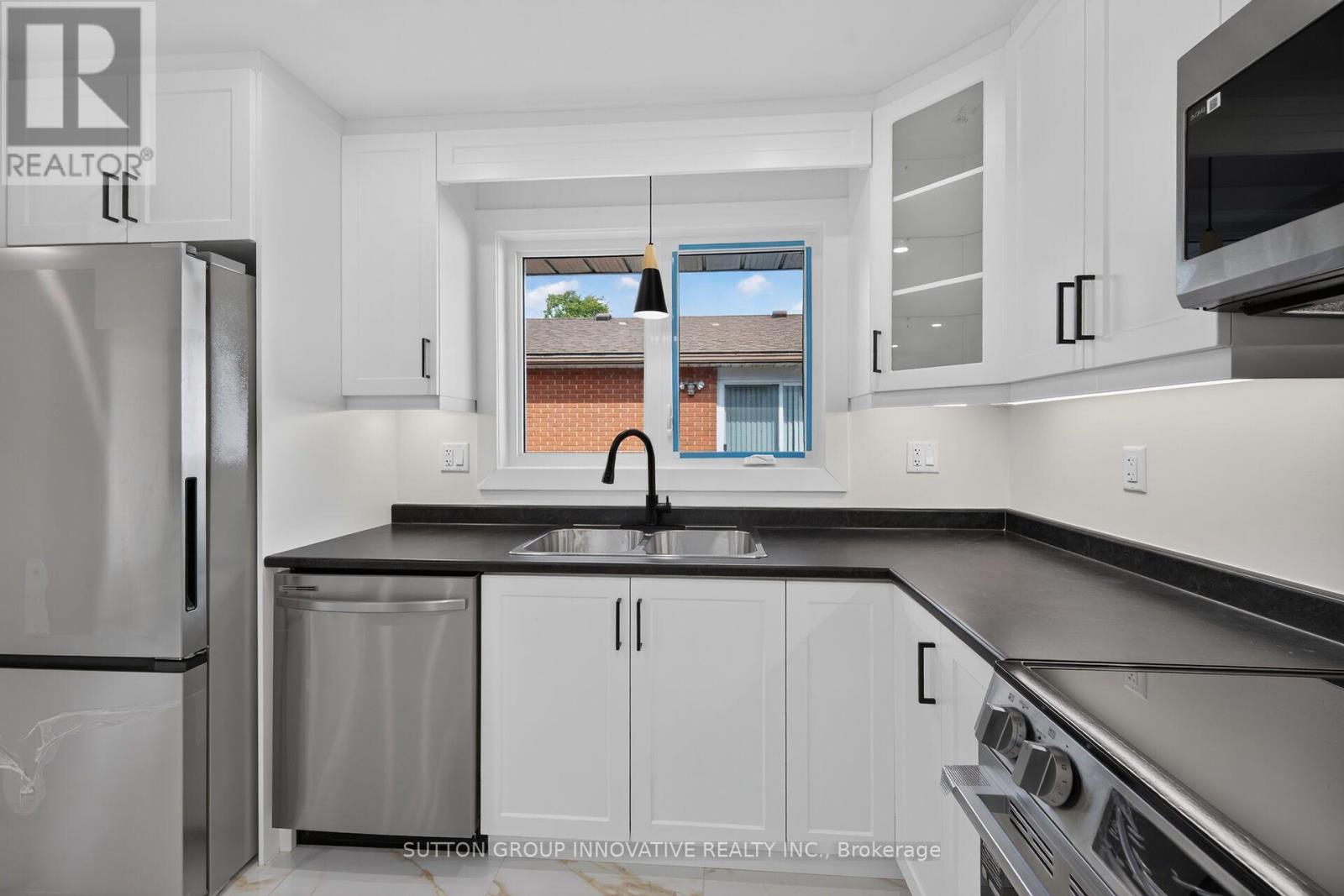 331 East 17th Street Property Photo 9