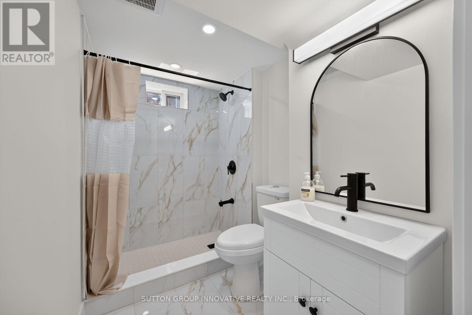 331 East 17th Street Property Photo 40