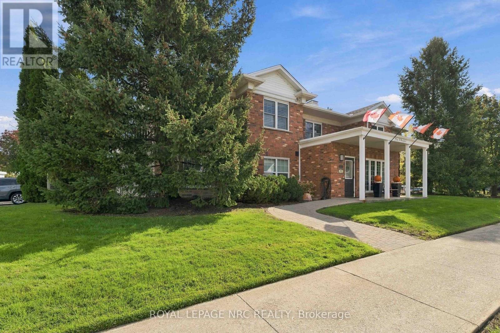 104 - 4090 John Charles Boulevard Property Photo 2
