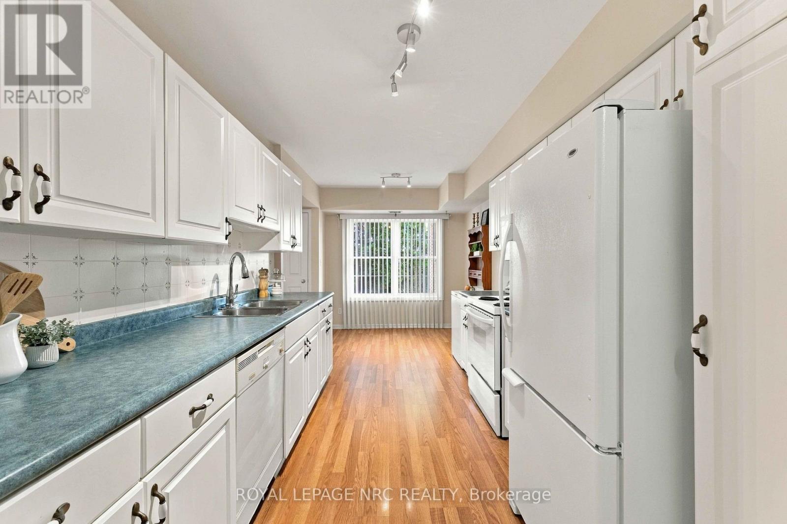 104 - 4090 John Charles Boulevard Property Photo 10