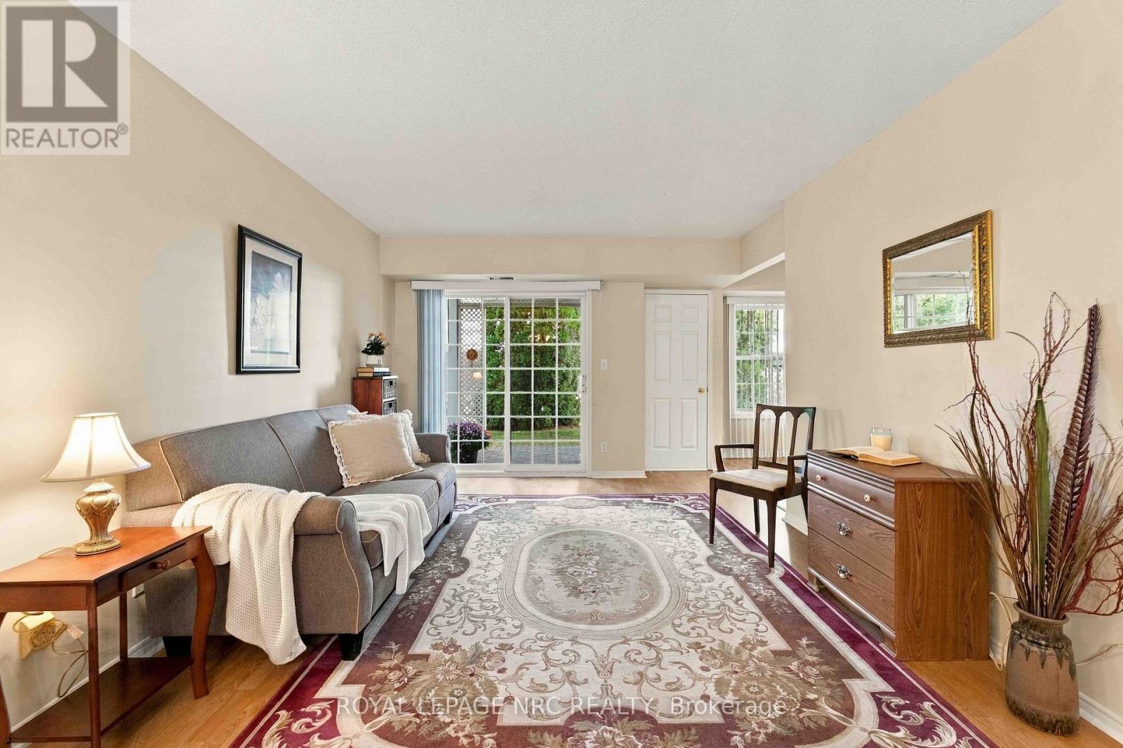 104 - 4090 John Charles Boulevard Property Photo 15