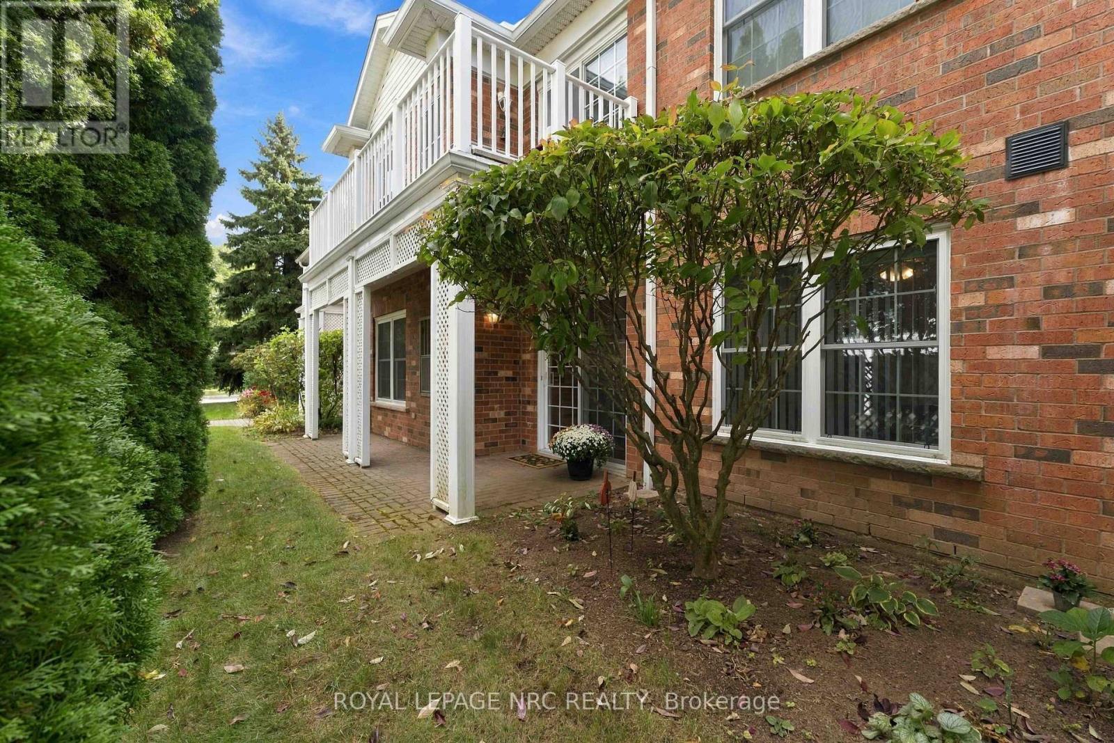 104 - 4090 John Charles Boulevard Property Photo 16