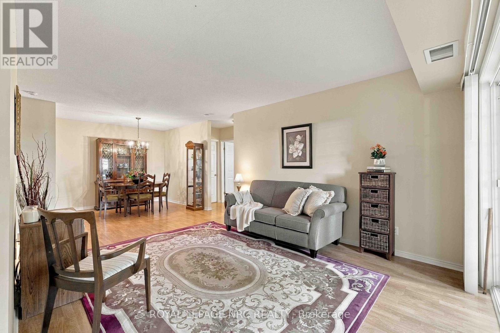 104 - 4090 John Charles Boulevard Property Photo 19