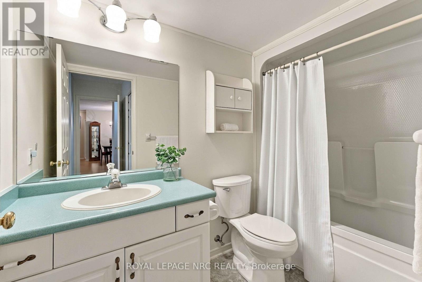 104 - 4090 John Charles Boulevard Property Photo 25
