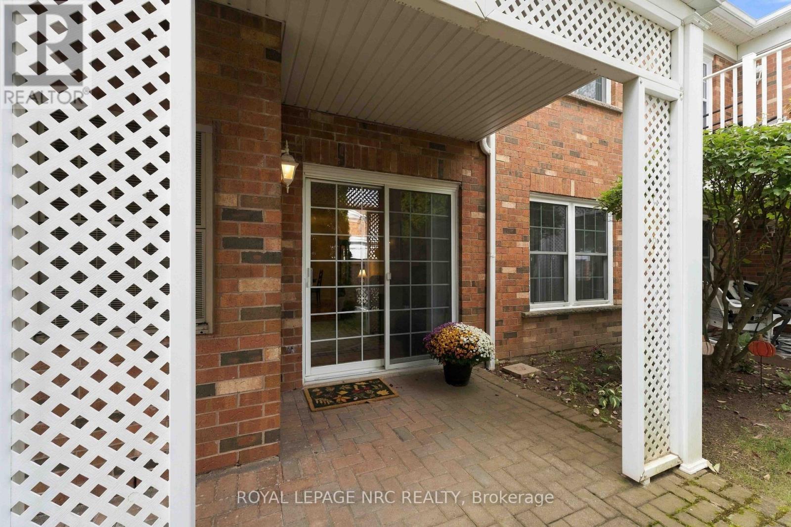 104 - 4090 John Charles Boulevard Property Photo 30