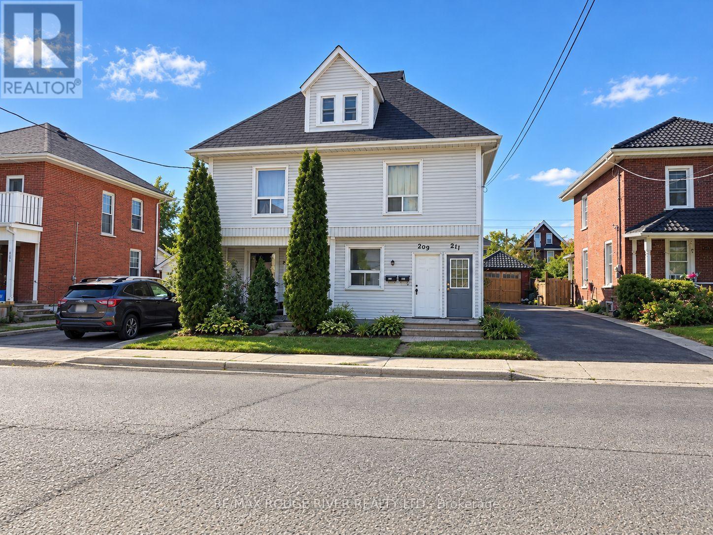 207 Stewart Street Property Photo 2