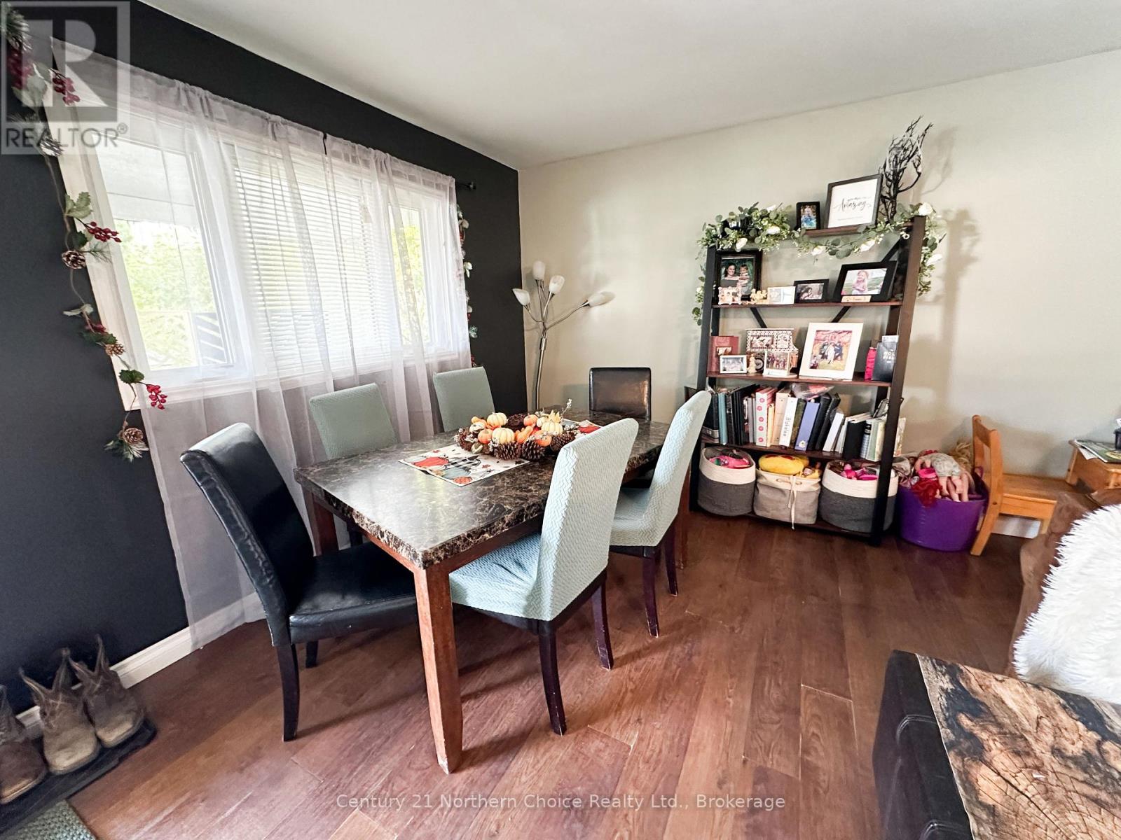 17 Poplar Avenue Property Photo 3