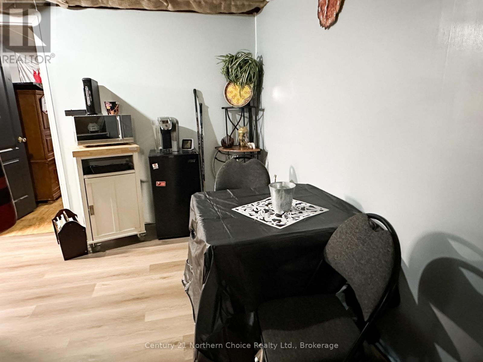 17 Poplar Avenue Property Photo 13