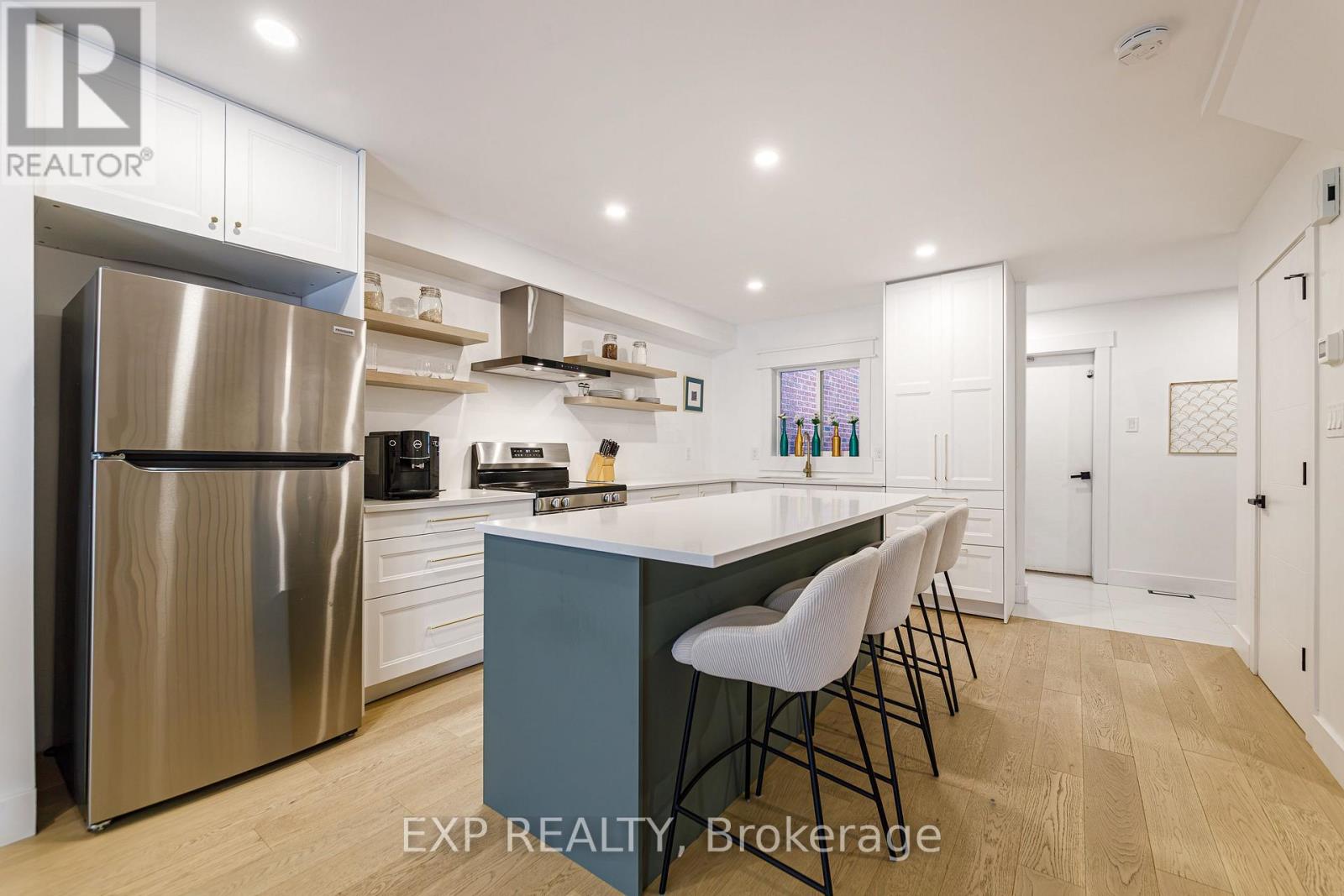 37 Dignard Street Property Photo 8