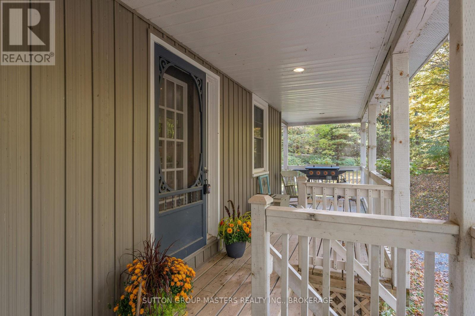 5390 Bedford Road Property Photo 5
