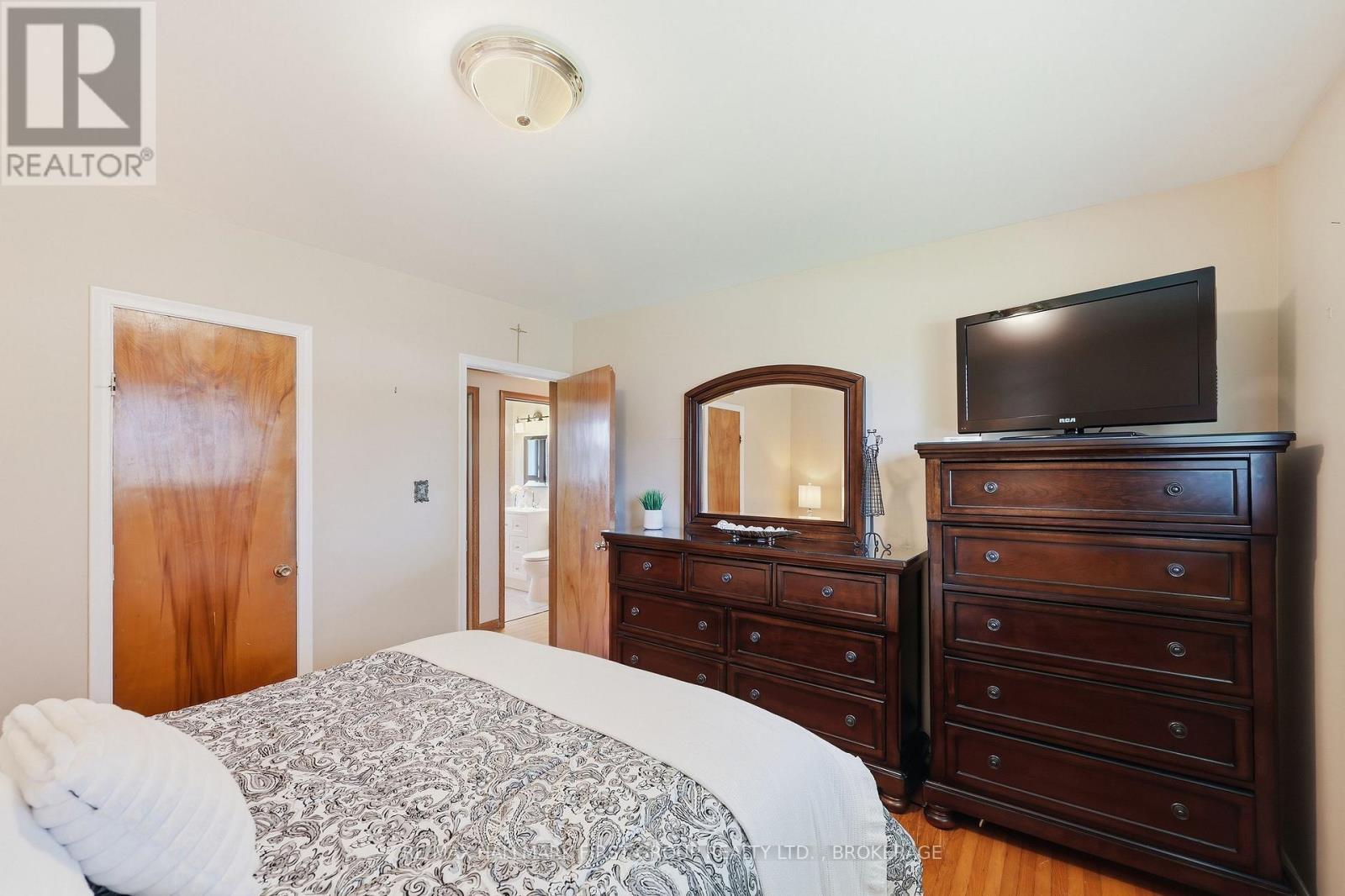 1449 Avondale Crescent Property Photo 17