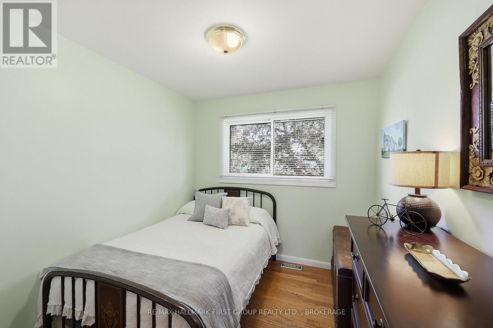 1449 Avondale Crescent Property Photo 20