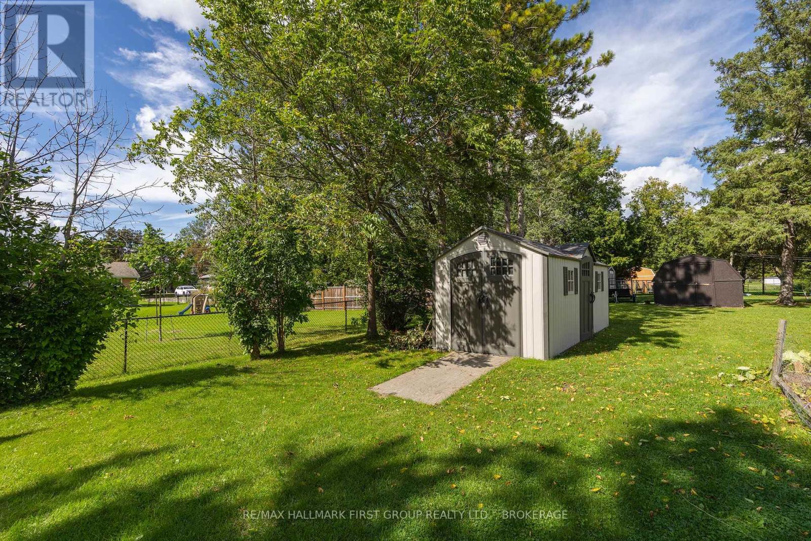1449 Avondale Crescent Property Photo 43