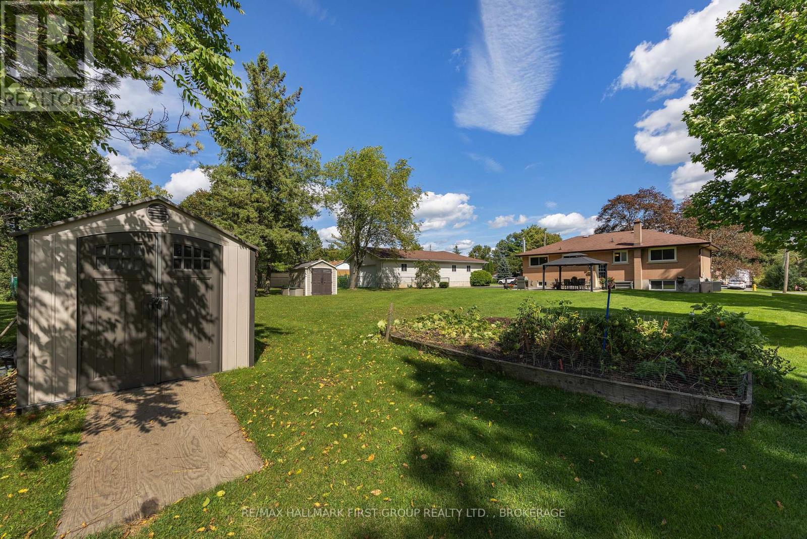 1449 Avondale Crescent Property Photo 44
