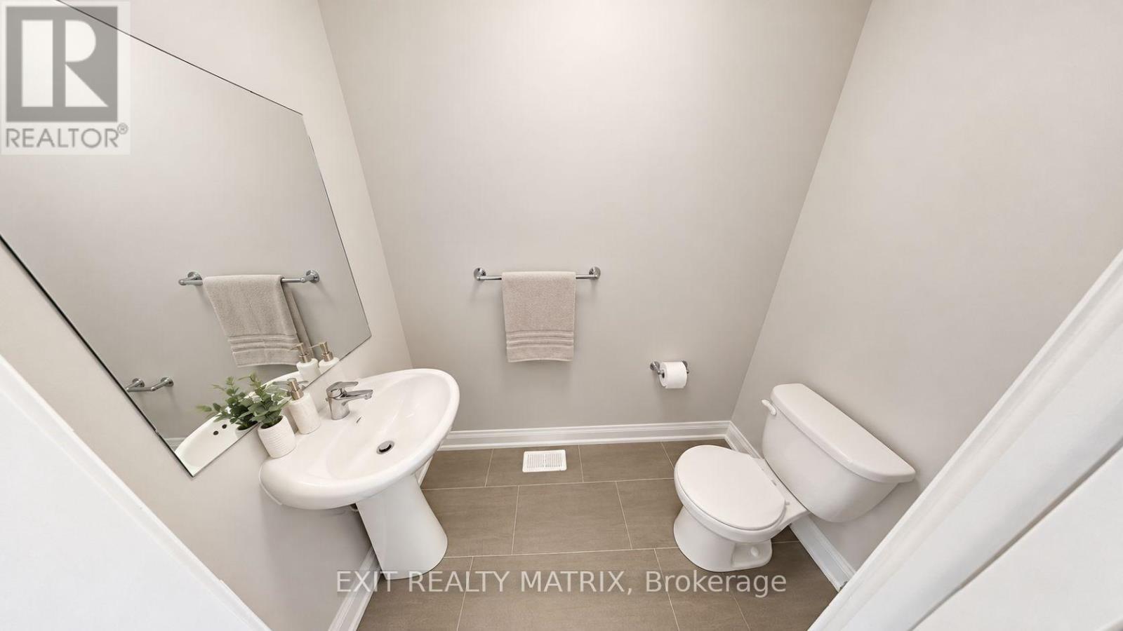 190 Argile Street Property Photo 5