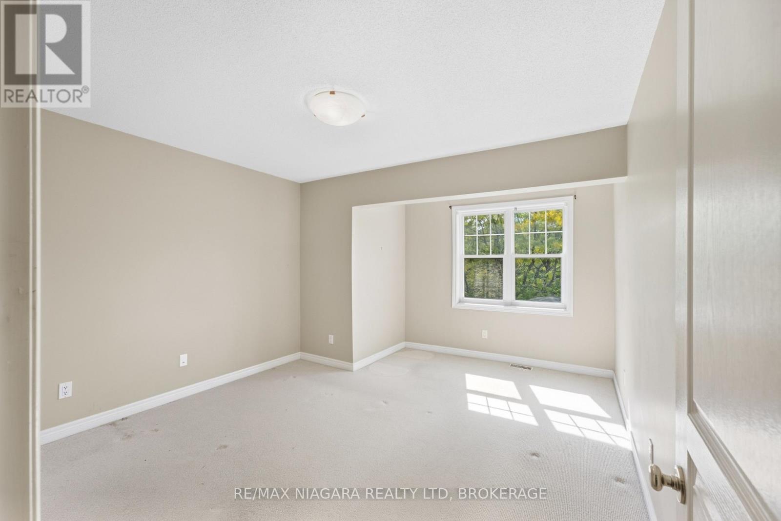 25 - 13 Shaw's Lane Property Photo 17