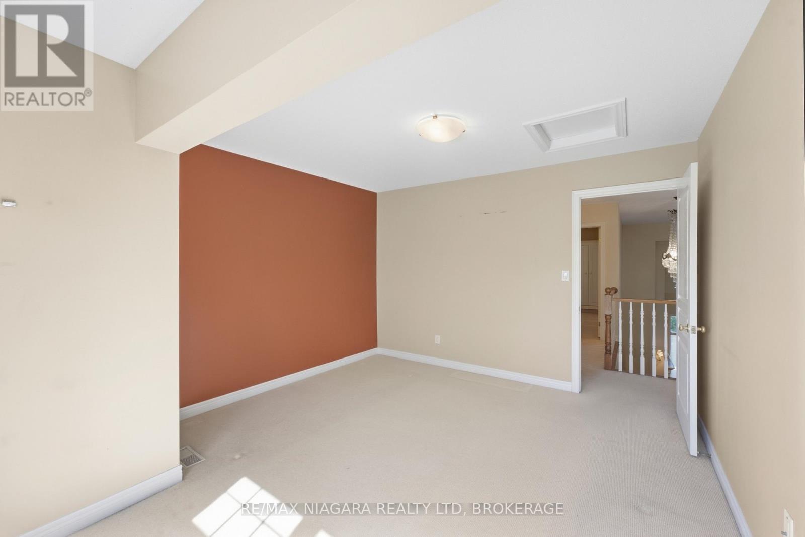 25 - 13 Shaw's Lane Property Photo 19