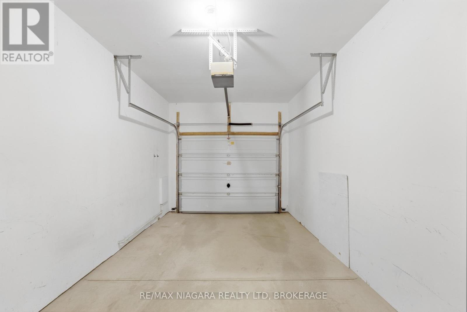 25 - 13 Shaw's Lane Property Photo 24