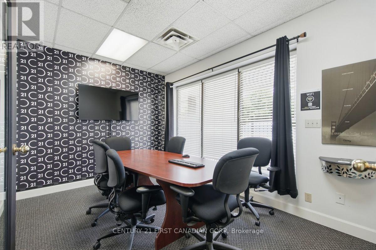 420 York Street Property Photo 12
