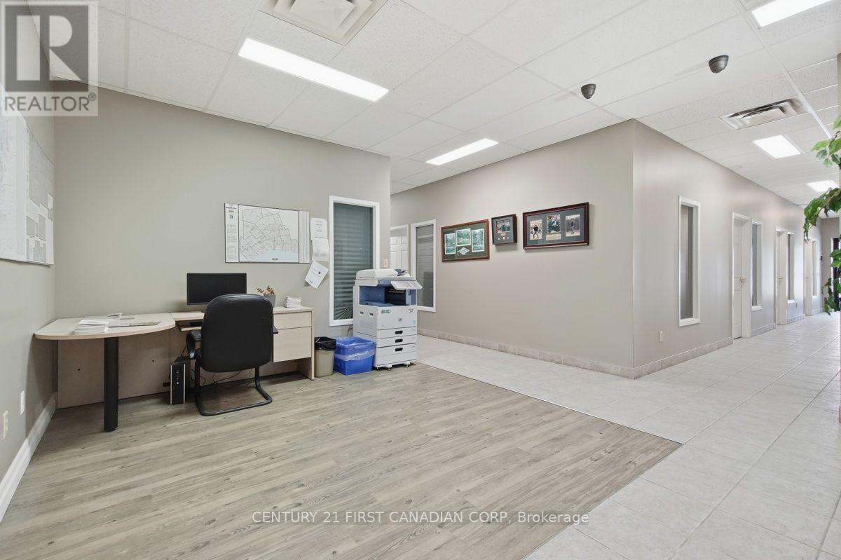 420 York Street Property Photo 14