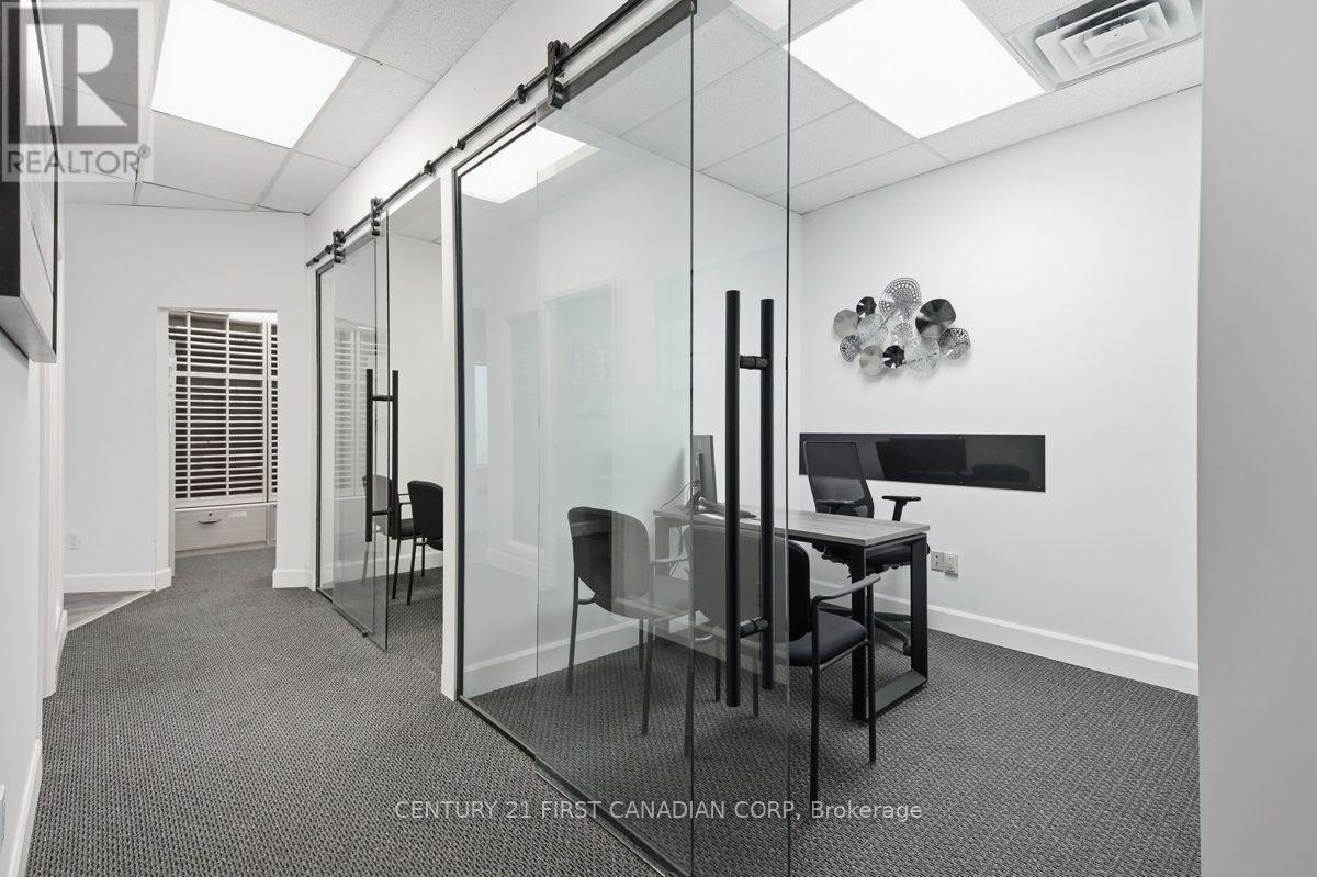 420 York Street Property Photo 15
