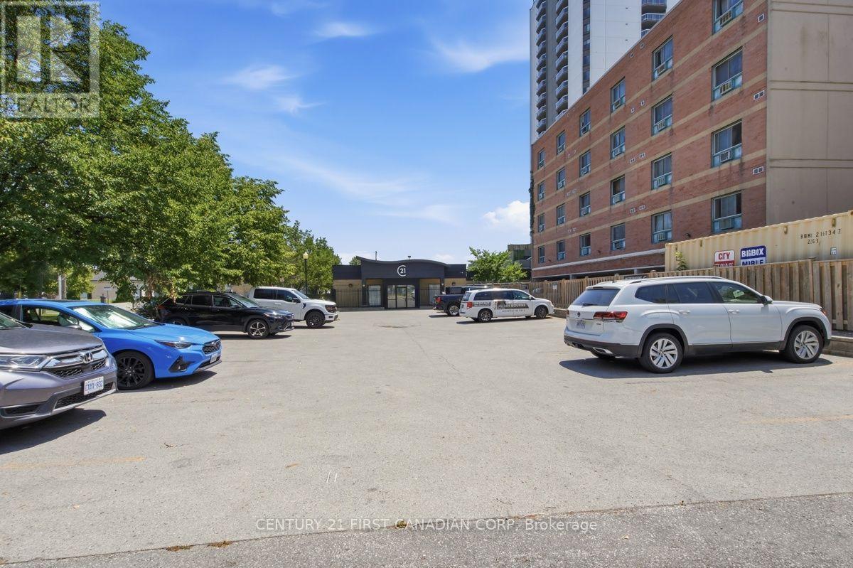 420 York Street Property Photo 19