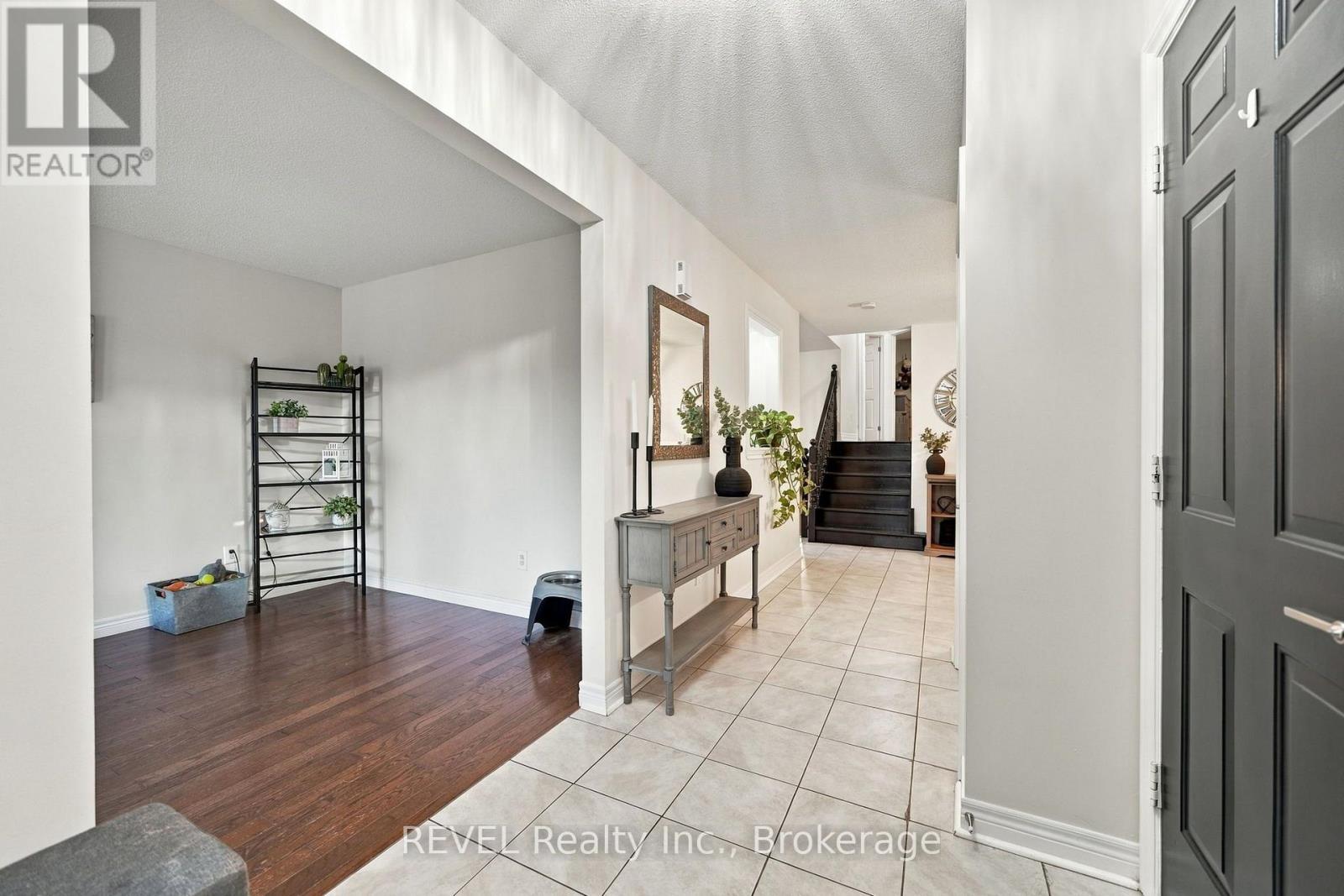 3370 Cardinal Drive Property Photo 8