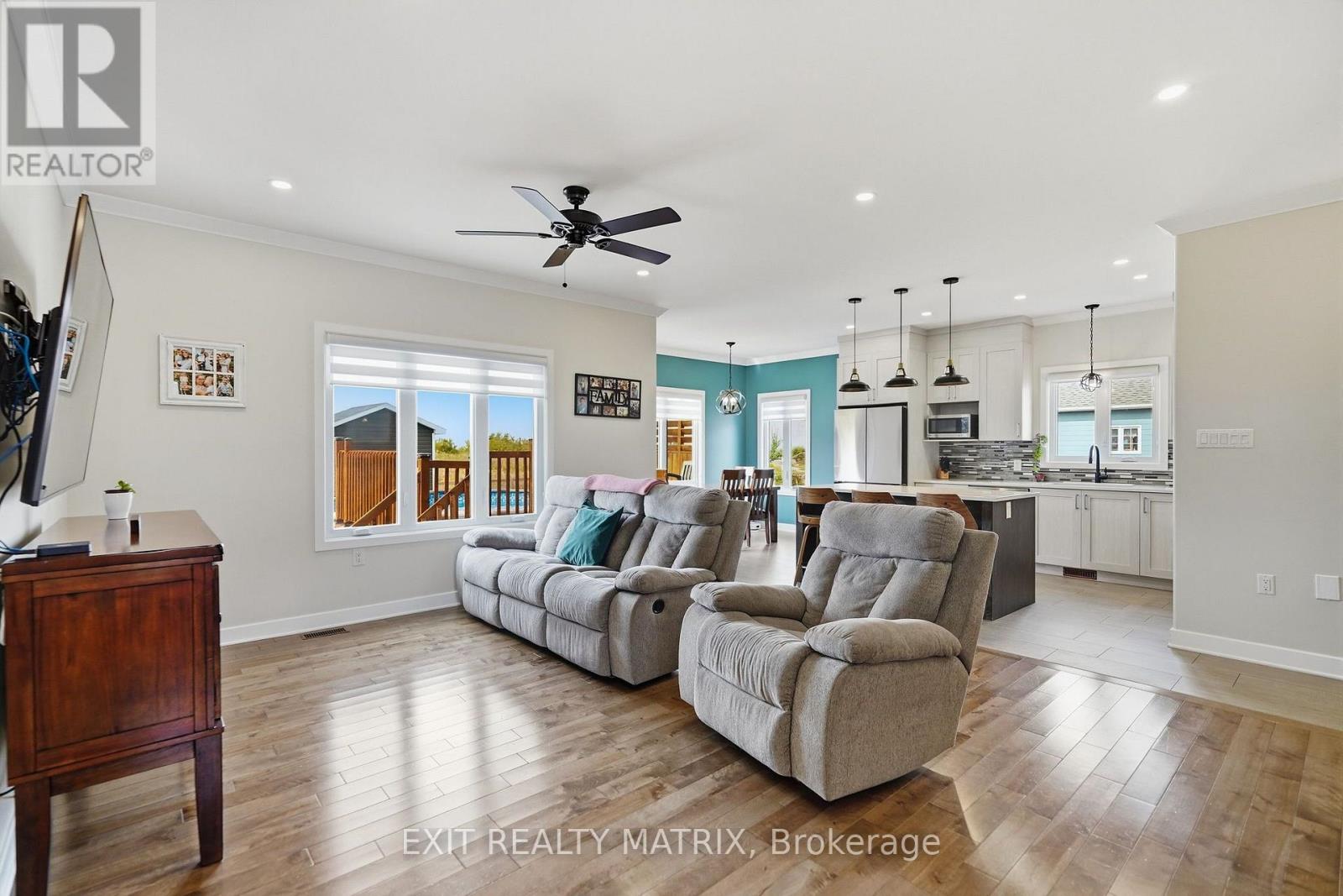 122 Pendleton Street Property Photo 6