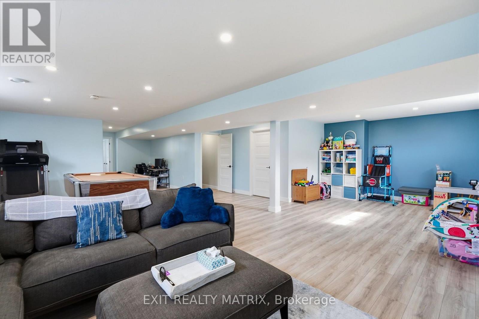 122 Pendleton Street Property Photo 24