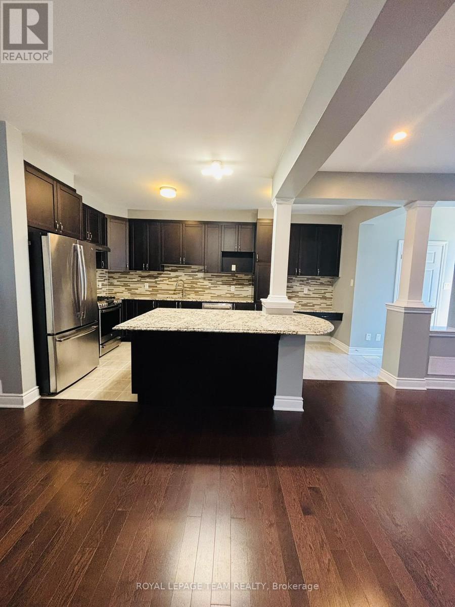 1096 Apolune Street Property Photo 4