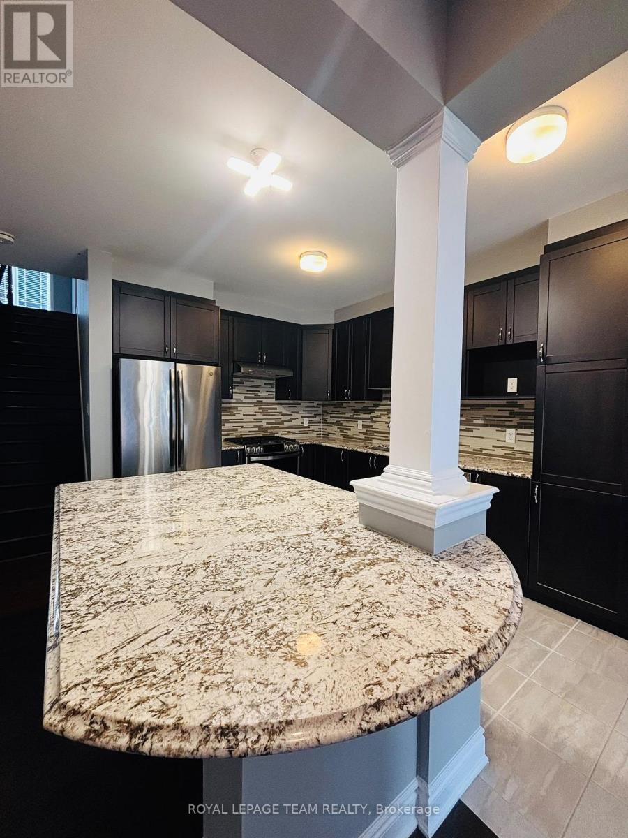 1096 Apolune Street Property Photo 8