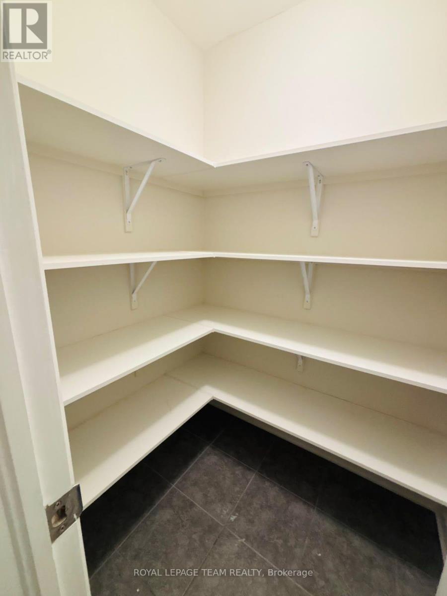 1096 Apolune Street Property Photo 18