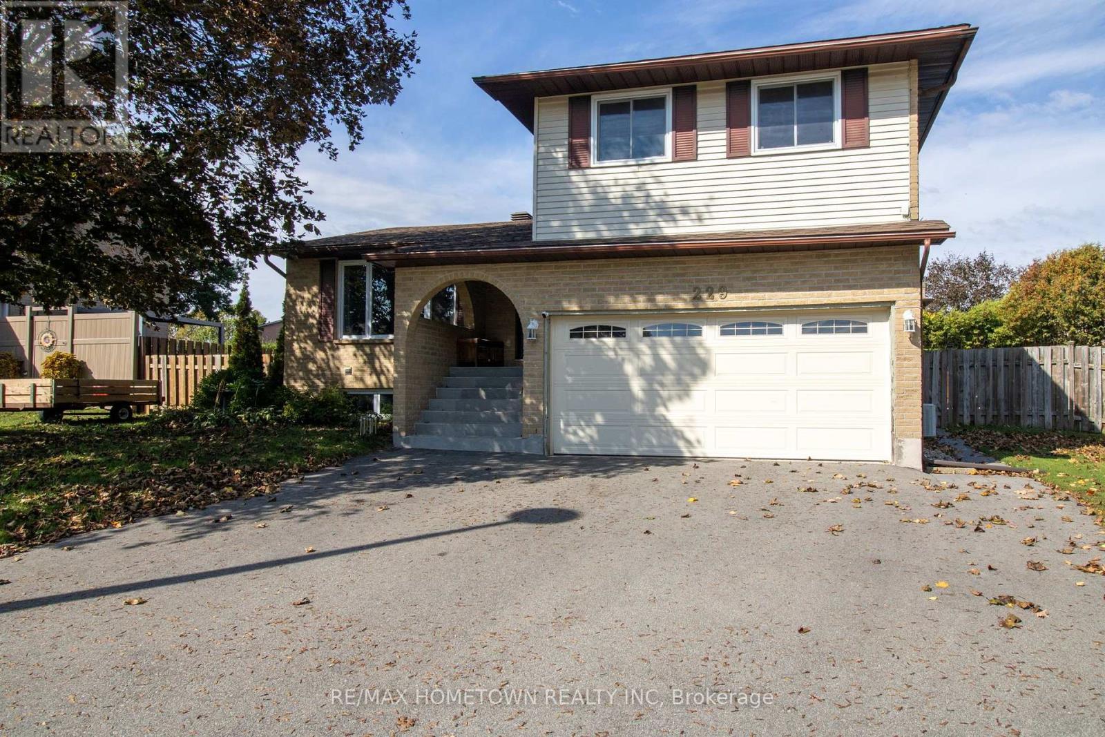 229 Colonel Douglas Crescent Property Photo 40