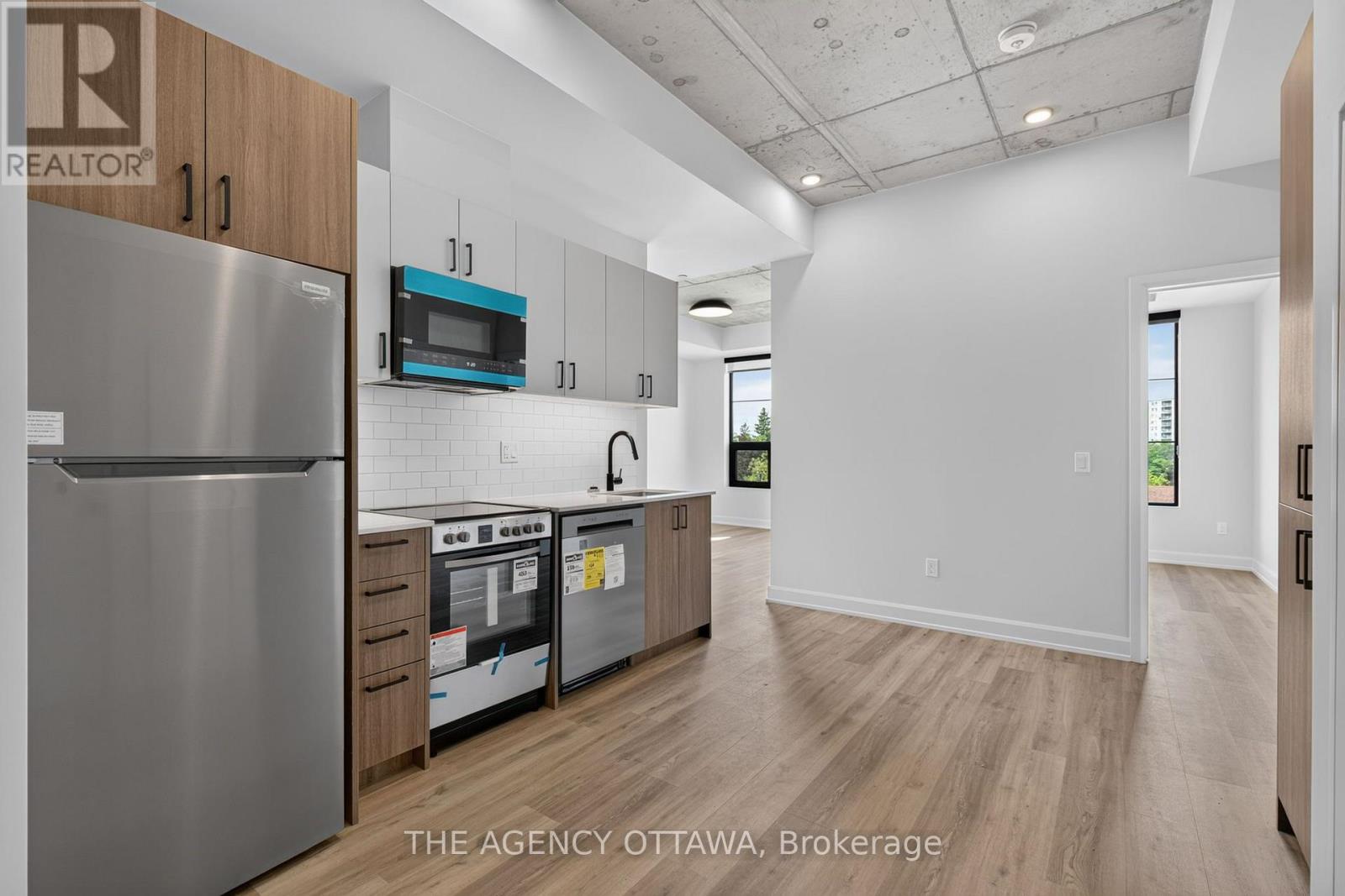 502 - 56 Bayswater Avenue Property Photo 7