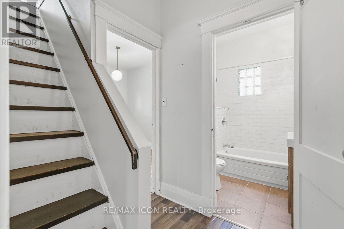 31 Mount Pleasant Avenue Property Photo 22