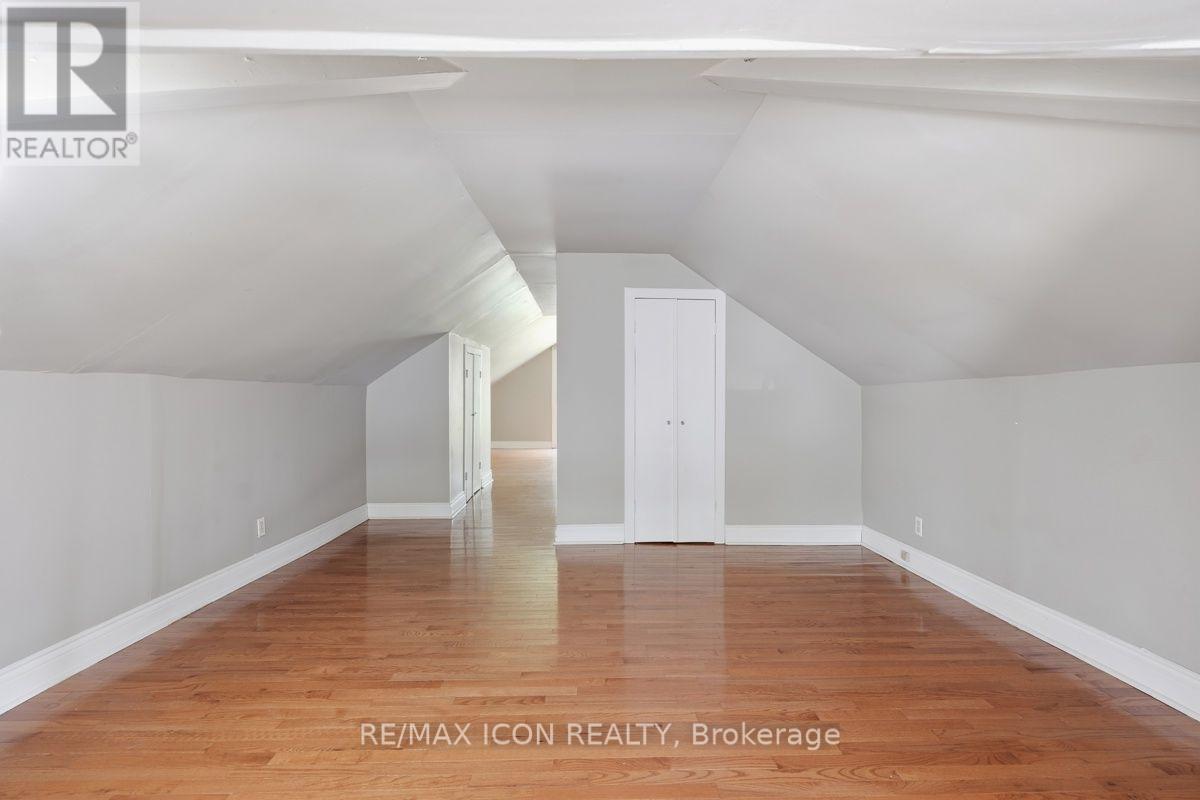 31 Mount Pleasant Avenue Property Photo 28
