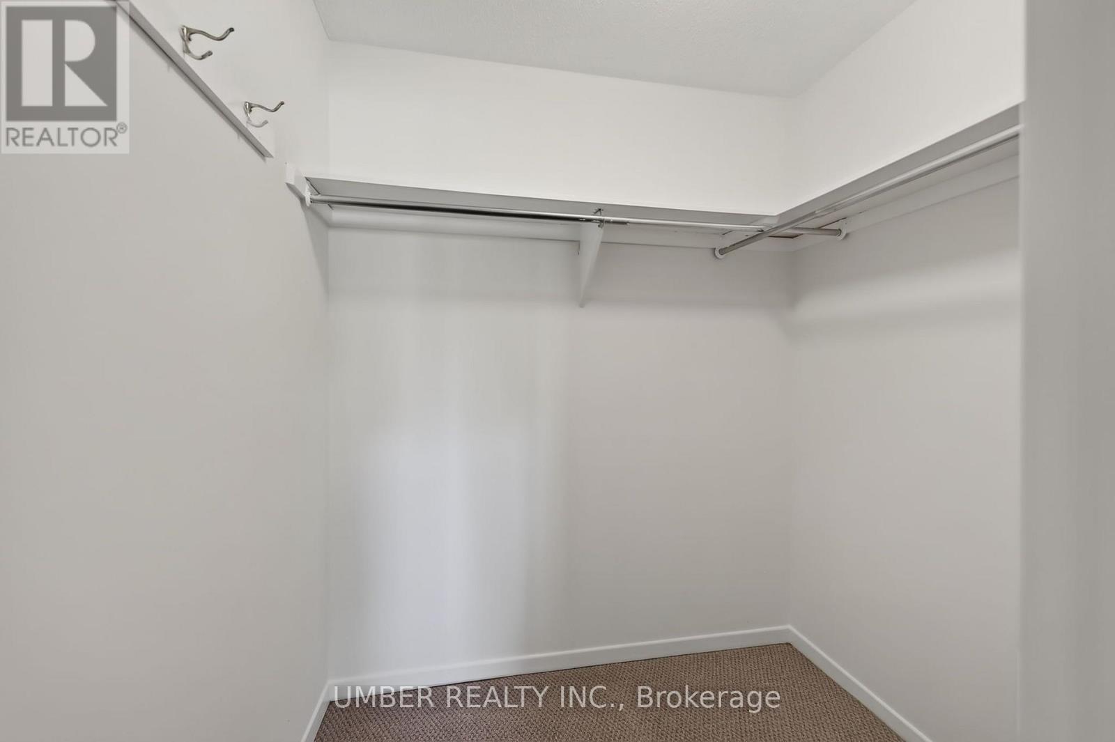 120 Hawk Crescent Property Photo 29